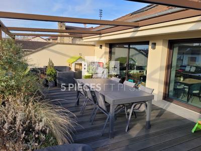 Maison - 112 m² - 5 pièces