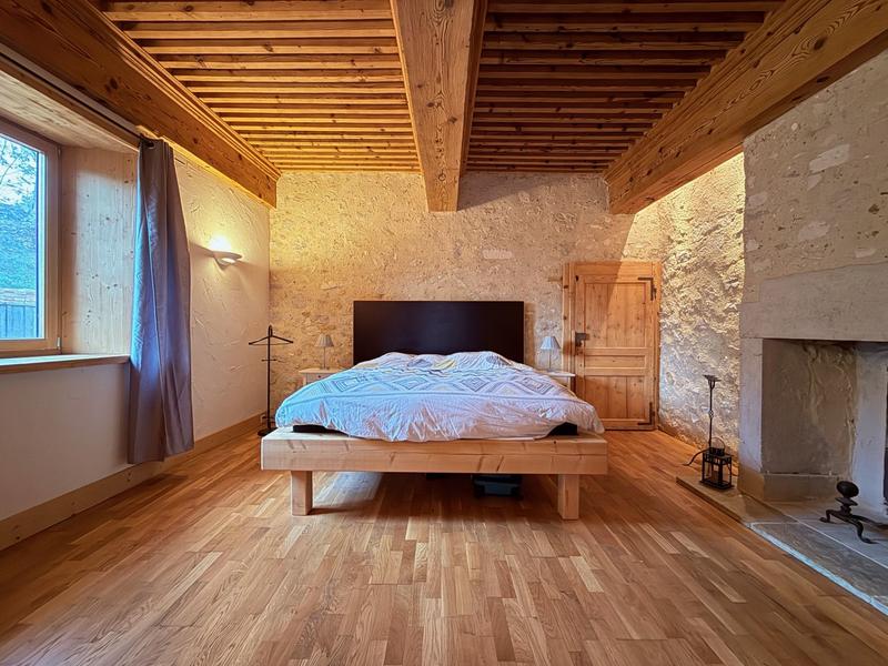 Maison - 203 m² - 8 pièces