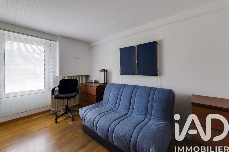 Maison - 230 m² - 8 pièces