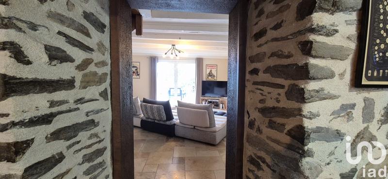 Maison - 222 m² - 6 pièces