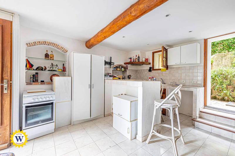 Immeuble - 104 m² - 5 pièces