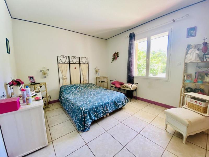 Maison - 220 m² - 7 pièces