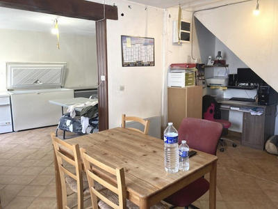 Maison - 225 m² - 4 pièces