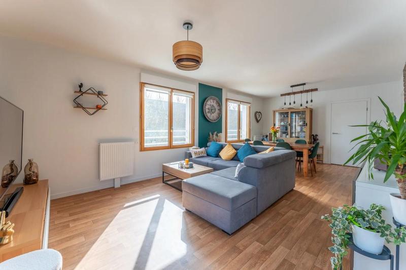 Appartement - 85 m² - 4 pièces