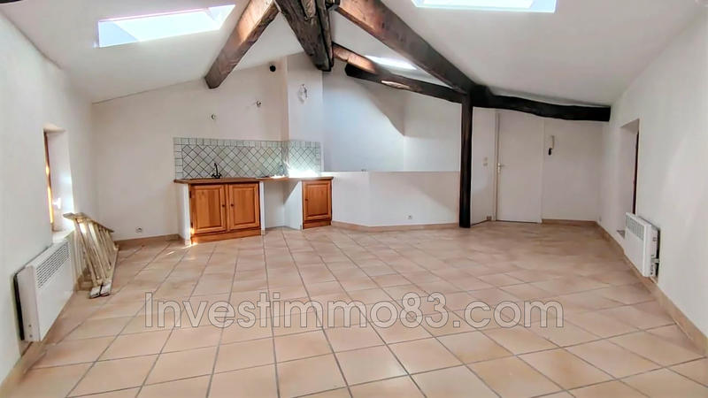 Maison - 161 m² - 8 pièces
