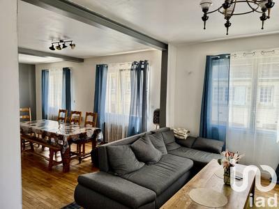 Maison - 193 m² - 8 pièces