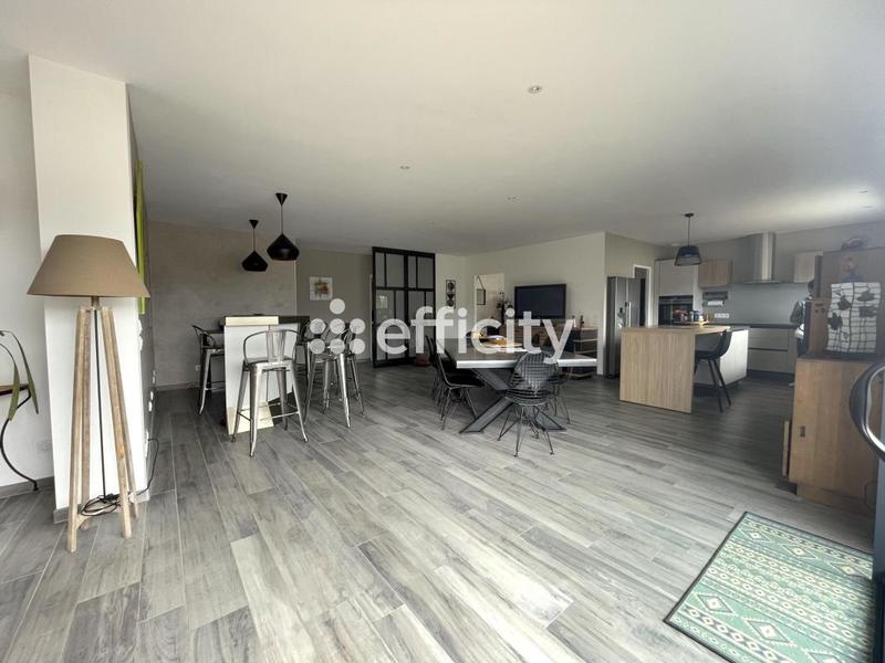 Maison - 197 m² - 4 pièces