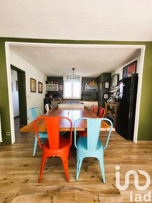 Maison - 222 m² - 6 pièces