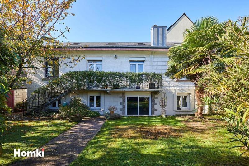 Maison - 170 m² - 7 pièces