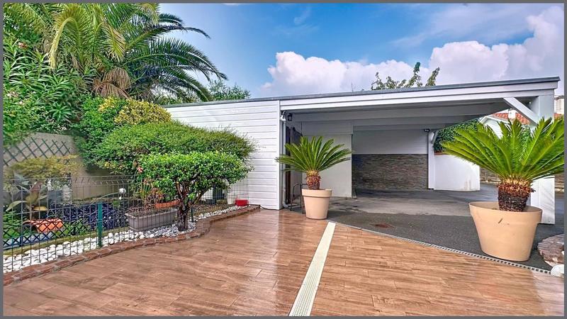 Maison - 100 m² - 6 pièces