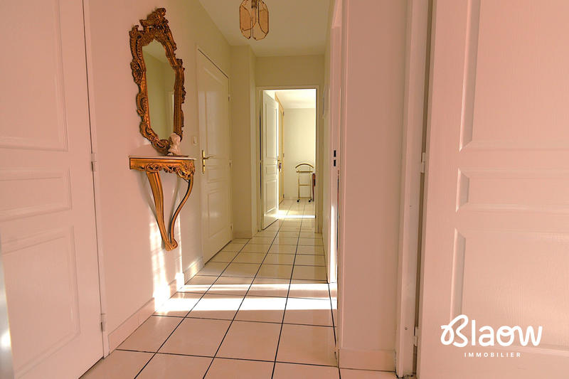 Appartement - 90 m² - 4 pièces