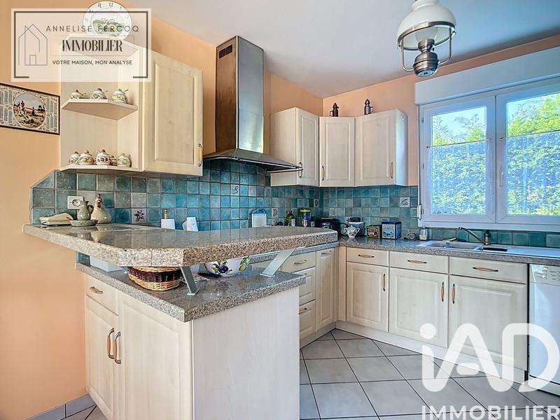 Maison - 195 m² - 8 pièces