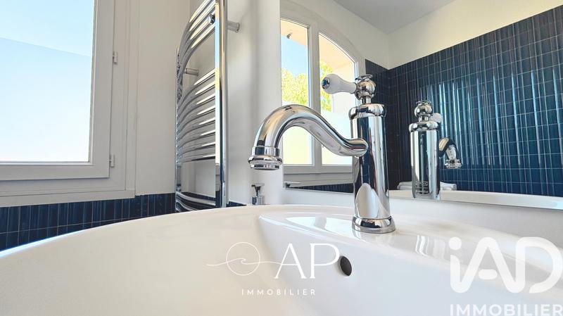 Maison de maîtres - 280 m² - 8 pièces