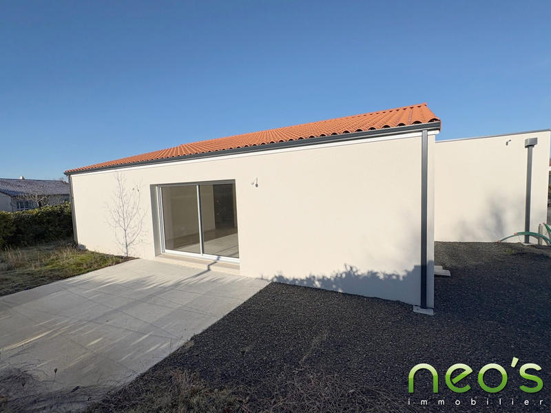 Maison - 92 m² - 4 pièces