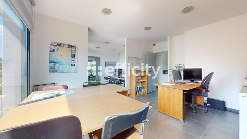 Bureau - 79 m² - 3 pièces