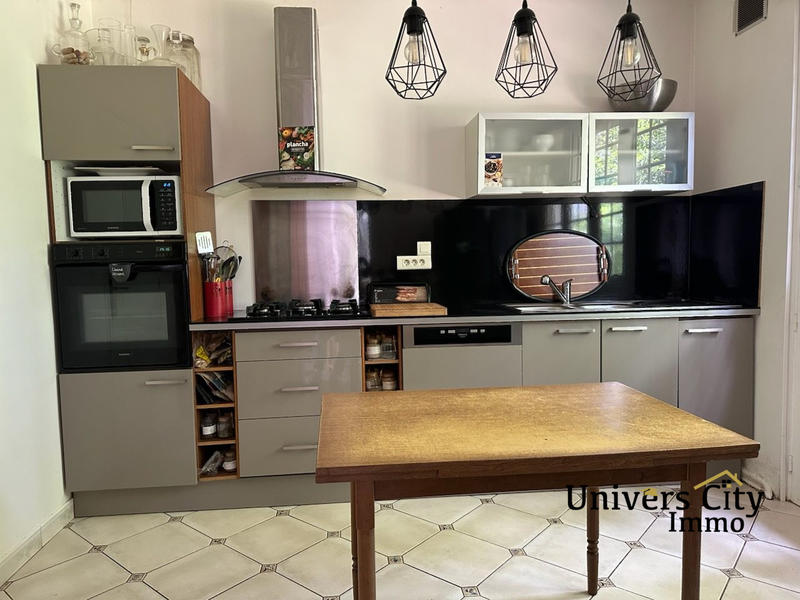 Maison - 172 m² - 7 pièces