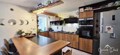 Maison - 128 m² - 7 pièces