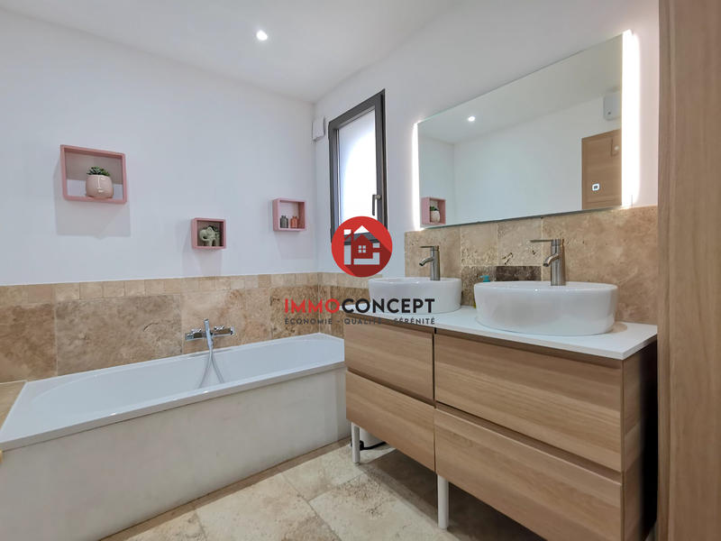 Maison - 128 m² - 4 pièces