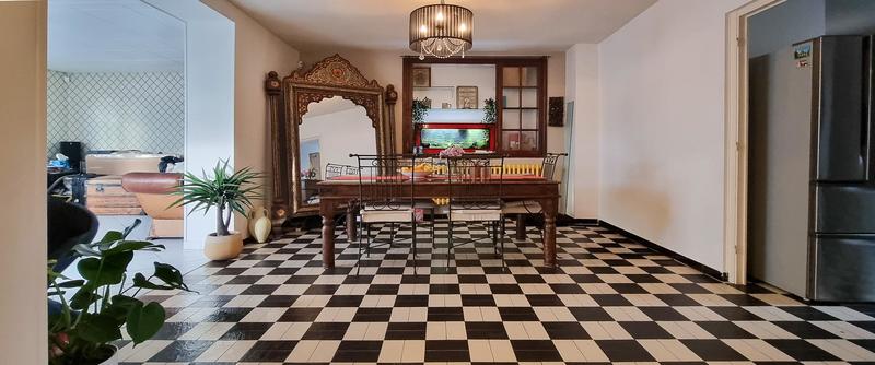 Maison - 152 m² - 6 pièces