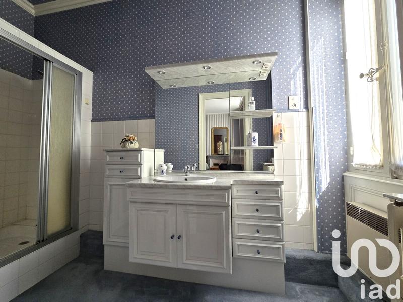 Maison de ville - 373 m² - 14 pièces