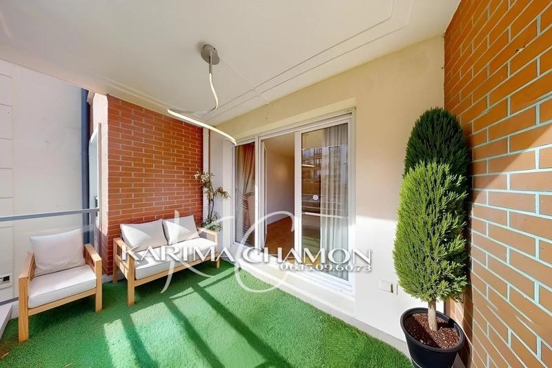 Appartement - 80 m² - 4 pièces