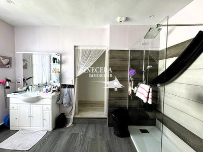 Maison - 105 m² - 4 pièces