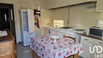 Maison de village - 360 m² - 10 pièces