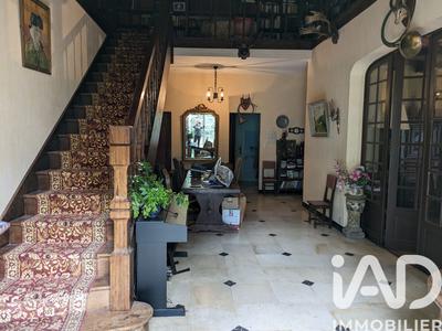 Maison - 244 m² - 6 pièces