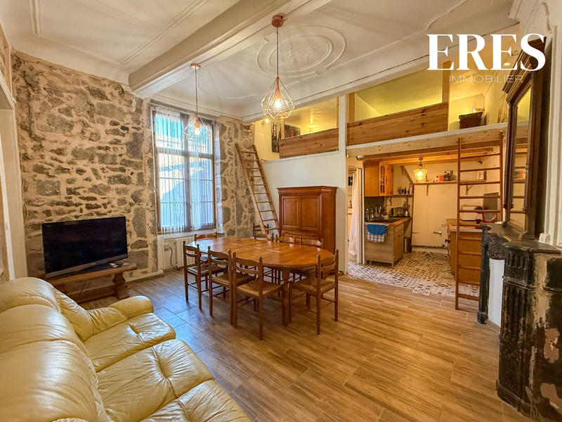 Appartement - 100 m² - 3 pièces