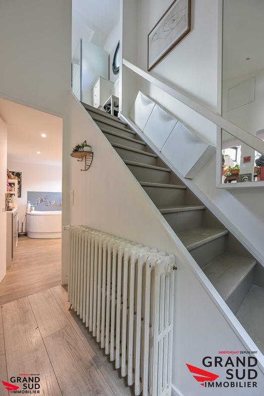 Maison ancienne - 250 m² - 11 pièces