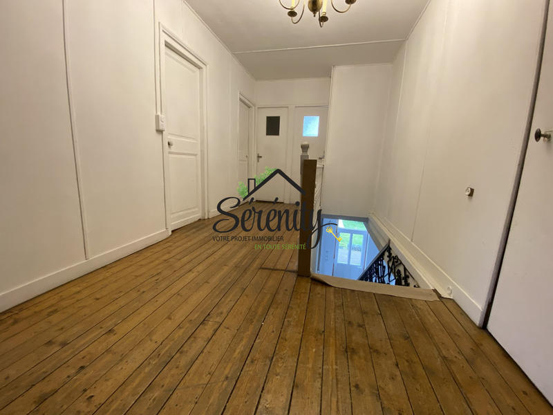 Maison - 182 m² - 7 pièces