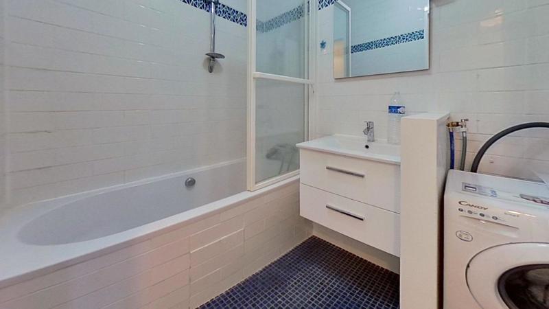 Chambre - 10 m² - 6 pièces