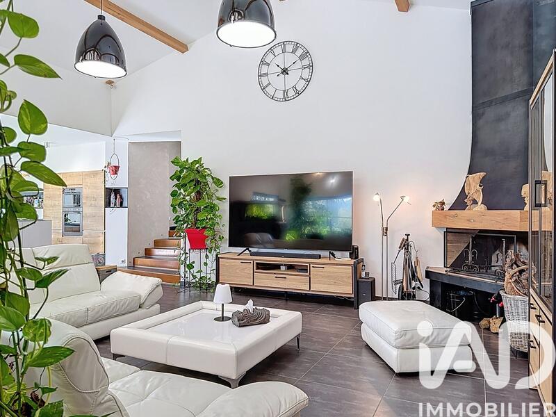 Maison de maîtres - 263 m² - 7 pièces