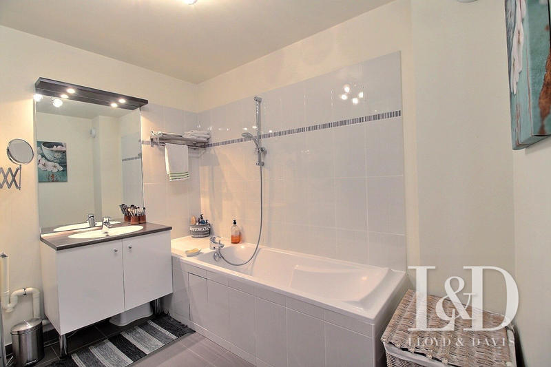 Maison contemporaine - 117 m² - 5 pièces