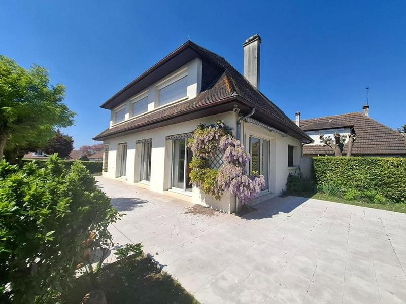 Maison - 133 m² - 7 pièces