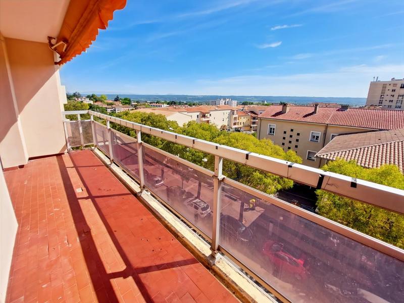 Appartement - 84 m² - 4 pièces