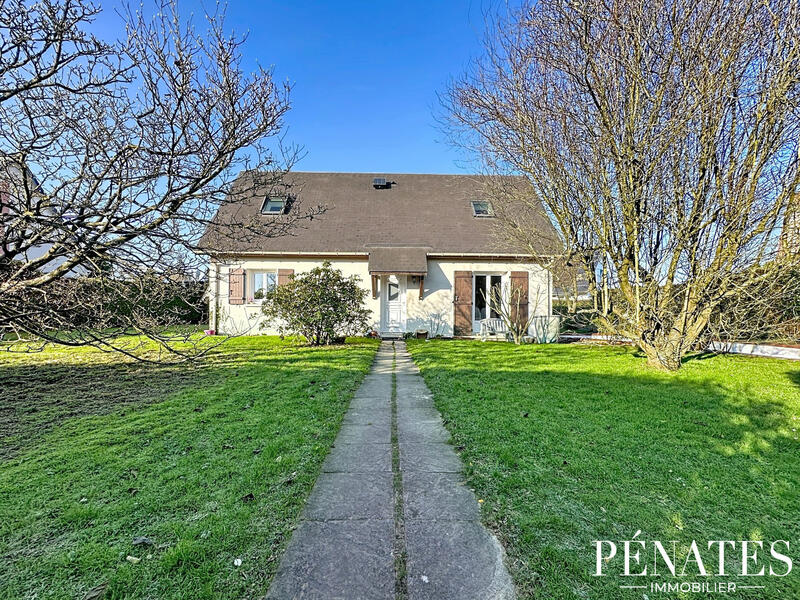 Maison - 90 m² - 5 pièces