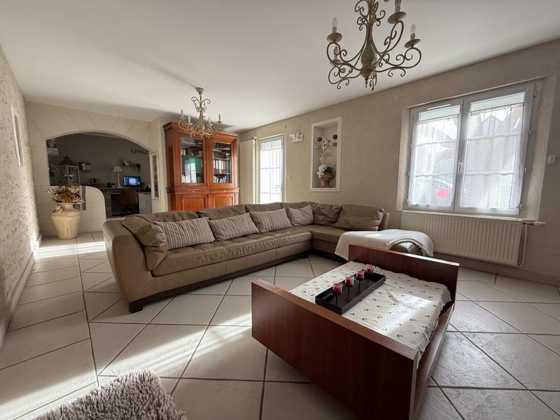 Maison - 138 m² - 5 pièces