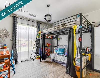 Maison - 150 m² - 5 pièces