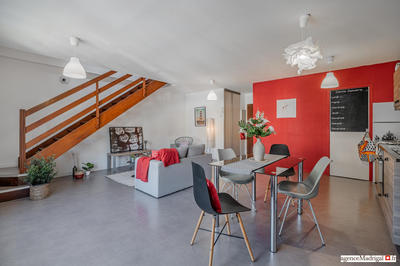 Appartement - 94 m² - 4 pièces