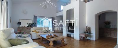 Villa - 250 m² - 8 pièces