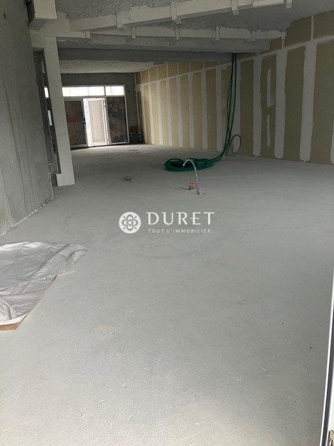 Local commercial - 107 m²