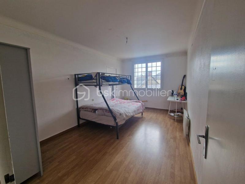 Maison - 271 m² - 9 pièces