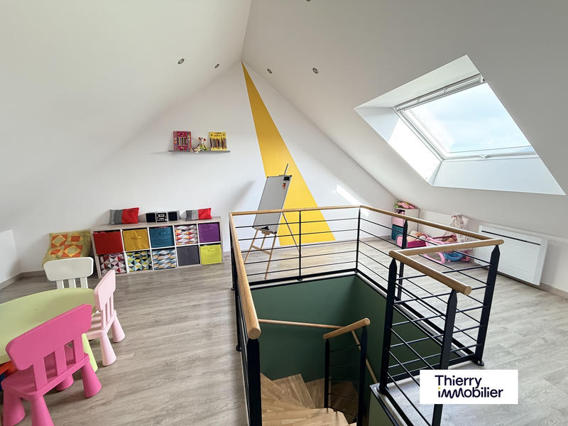 Maison - 180 m² - 6 pièces