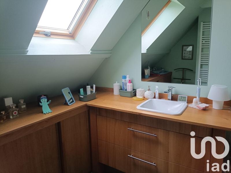 Maison - 235 m² - 4 pièces