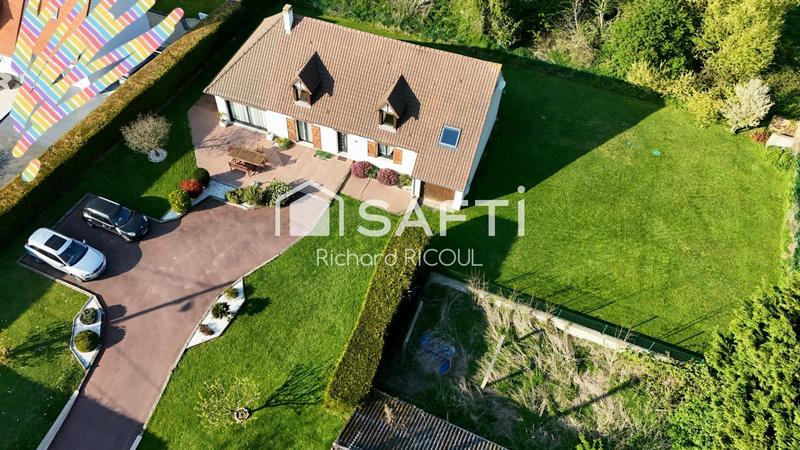 Maison - 160 m² - 9 pièces