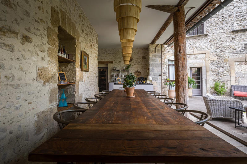 Maison - 520 m² - 8 pièces