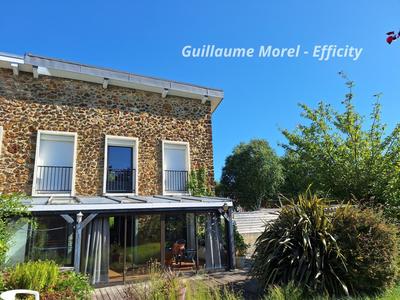 Maison - 92 m² - 5 pièces