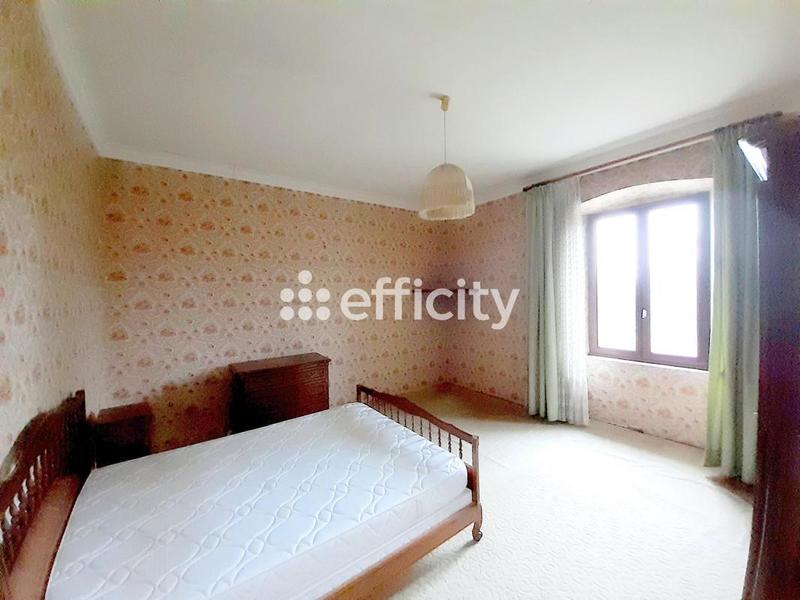 Maison - 166 m² - 7 pièces