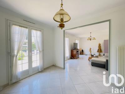 Maison - 99 m² - 5 pièces